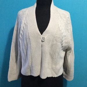 Cabi shrug